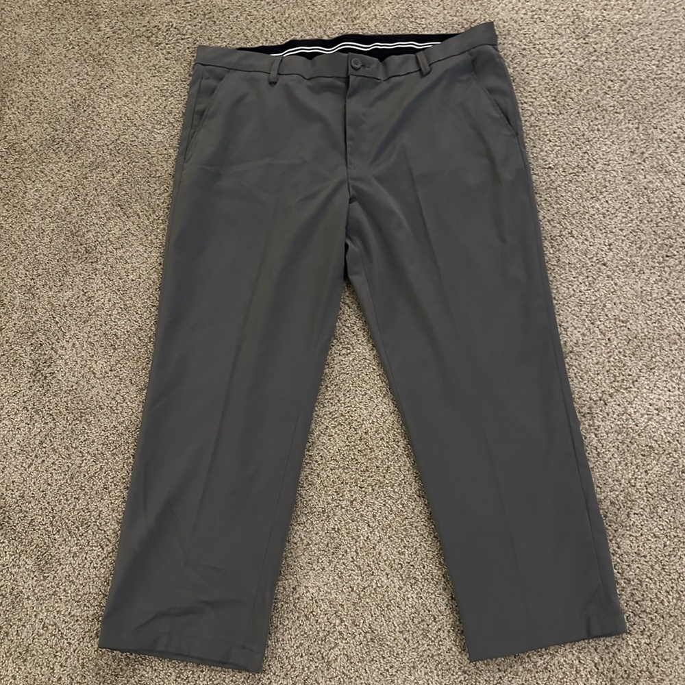Amazon Essentials Men's Dress Pant 40W 28L
